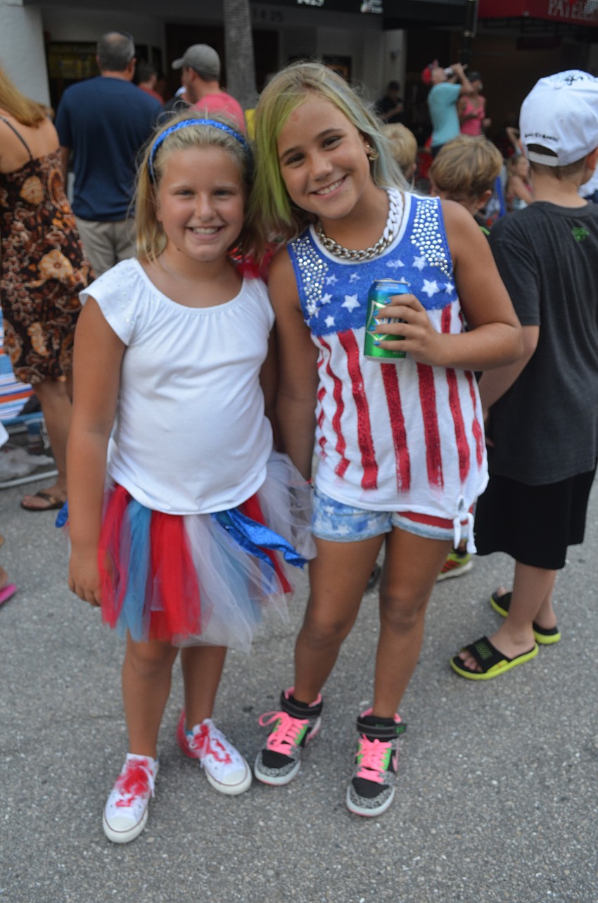 Ava Metz and Isabella Fesko