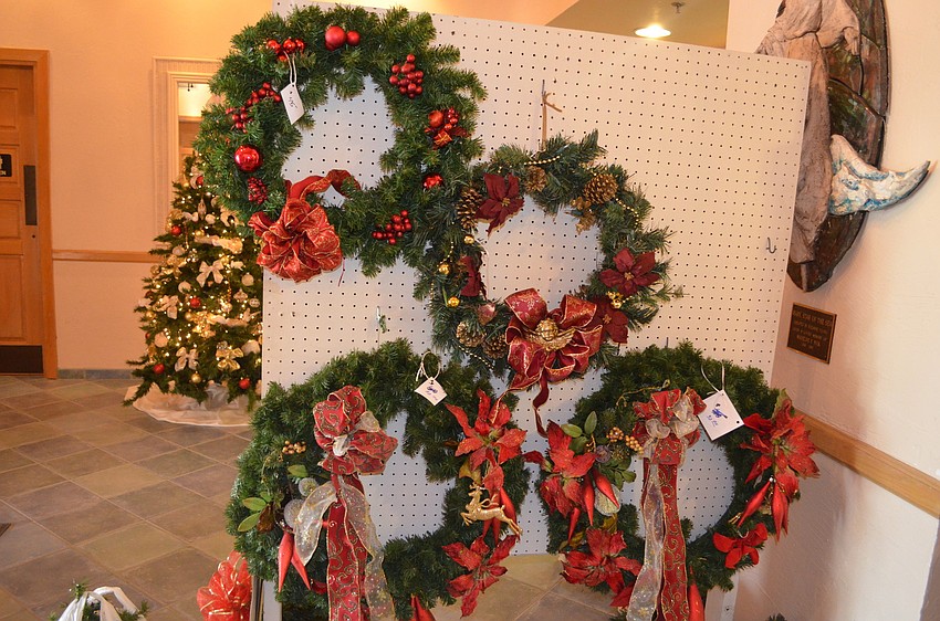Patrons were greeted at the door with wreaths.