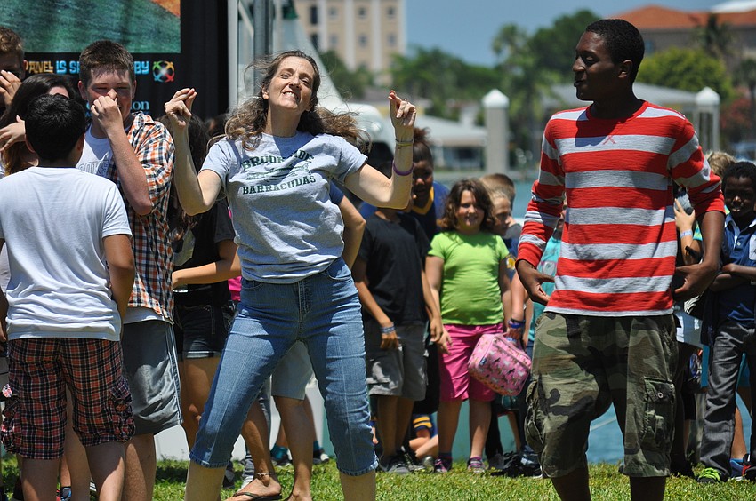 Brookside Middle School teacher Laura Kleisshoeft goes for it.