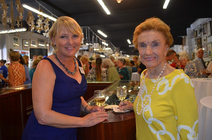 Susannah Hammersley and Woman's Exchange co-founder Elizabeth Lindsay