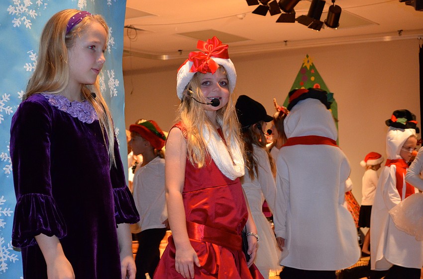 Sydney Ingram and Lauren Dalton introduce the next act.