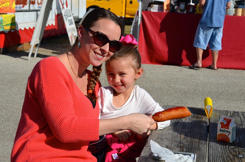 Elizabeth Greene enjoys lunch with her daughter, Madison.
