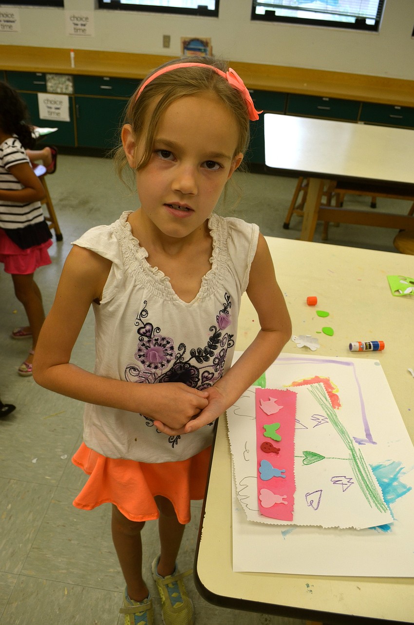 Shaylah Spading enjoy craft time.