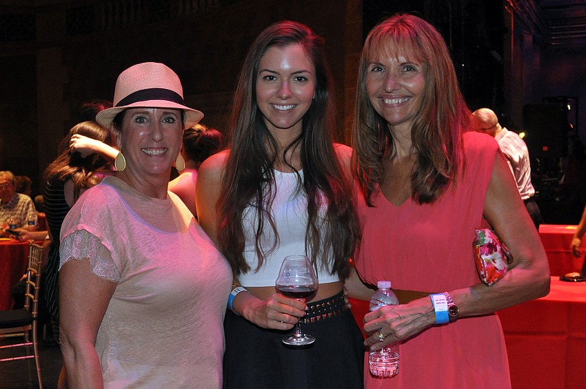 Lisi Crane with Reva and Lynette Revill