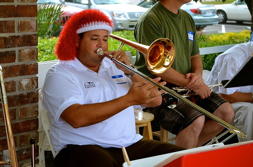 Lee Forbes entertains his audience.