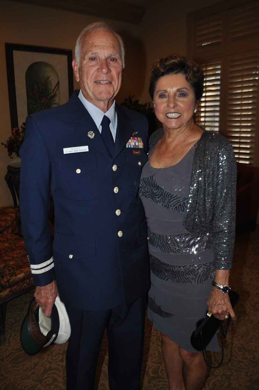 Flotilla Comm. Bob and Carolyn Scott