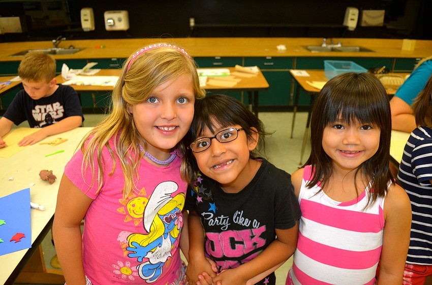 Friends Zoey Bell, Ciani Branch and Rebecca Wallach enjoy girl time.
