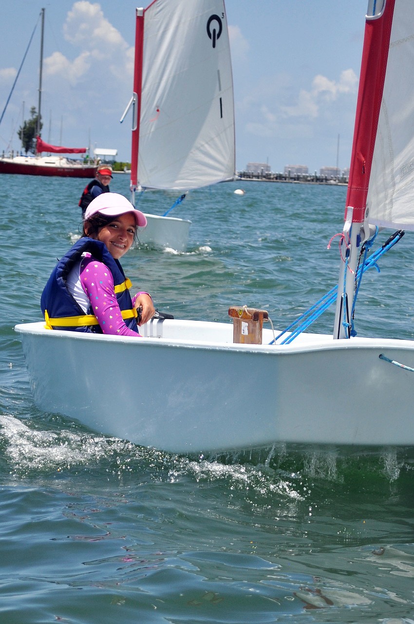 Sarasota Youth Sailing Program camper Isabella Sueiro cruises in a 420.