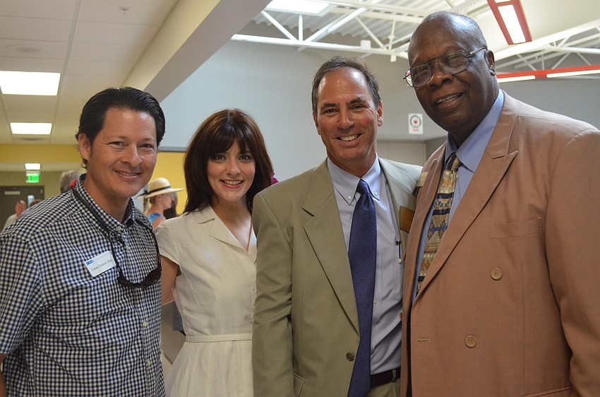 Casey Colburn, Robyn LaPorta, Glasser/Shoenbaum Human Services Executive Director Jay Berman and Mayor Willie Shaw