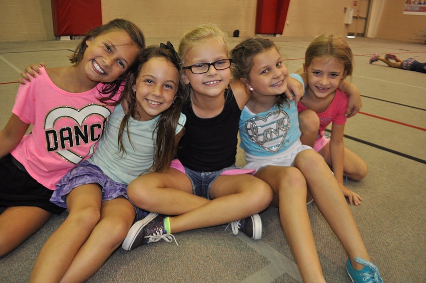 Zoey Long, Annie Jaco, Michal McClusky, Madison Hayes and Melody Fetterman