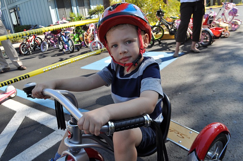 Jacob Gilmore makes his way around the track.