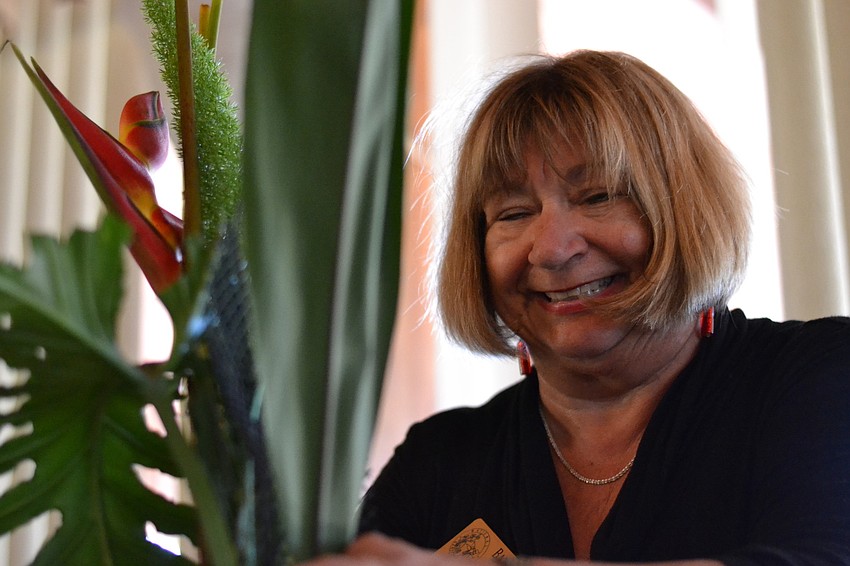 Barabara Roa participated in the Floral Design Challenge for the Sarasota Garden Club.