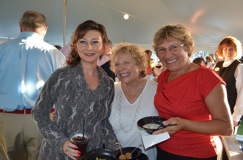 Irena LaRose, Lizzie Brown and Chantal Diem