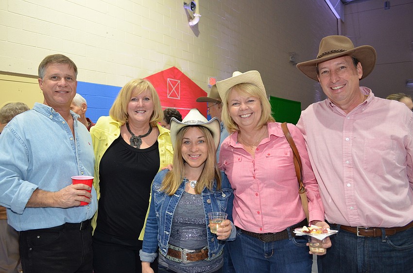 Richard Knieriem, Karen Knieriem, Valarie DeLieto with Tish and Danne Murphy.