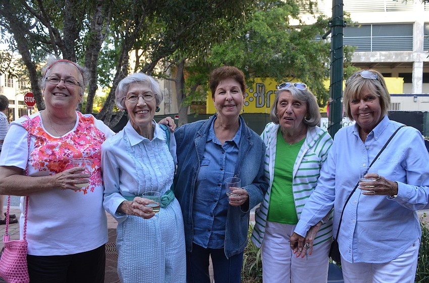 Joanna and Pattie Clendenin, Elizabeth Herring, Jan Walter and Ruth Waters