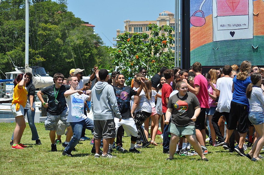 The group freestyled to â€œHappyâ€ by Pharrell Williams.