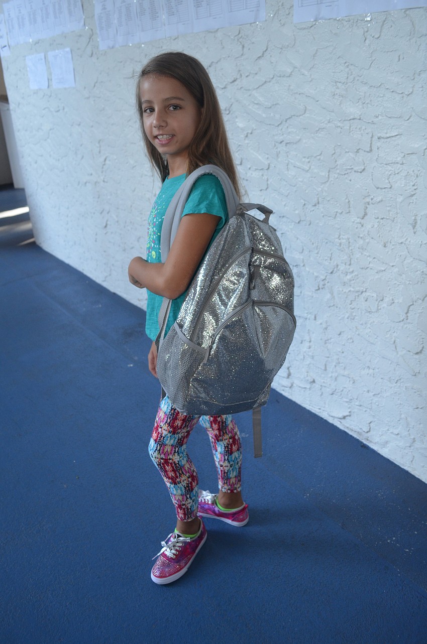 Lara Kummer's wore a special outfit for her first day.