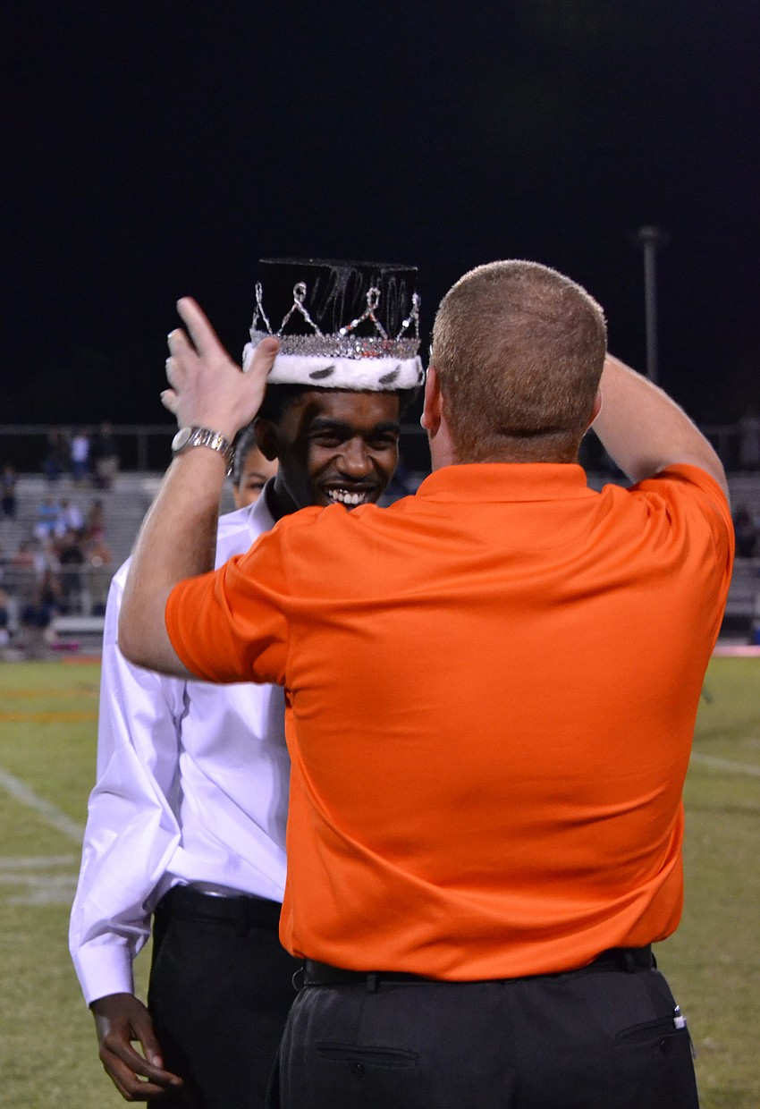 Travious Ringer is crowned the Homecoming King.
