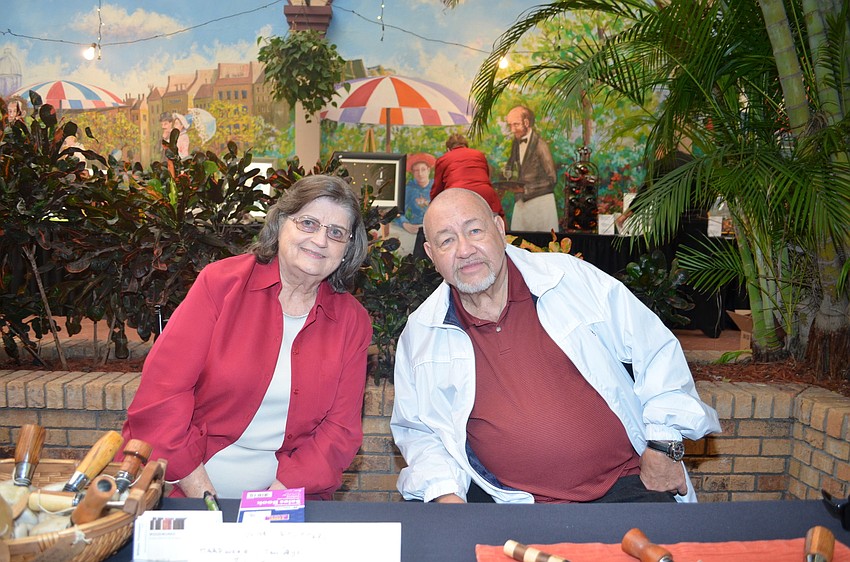 Lois and Bill Thompson