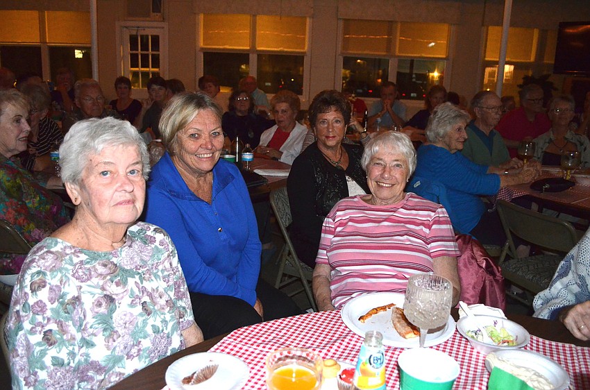 Barbara Moody, Isabelle Gammon, Carol Bauer and Trish Kelley