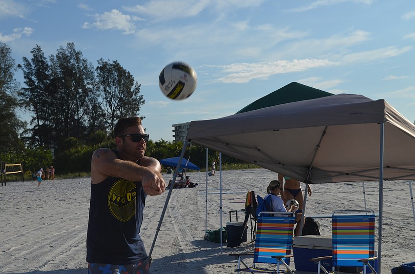 Kris Phillips practices with daughter, Talia.