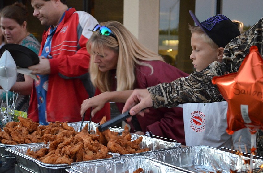PDQ catered the Alumni Tailgate with chicken tenders.