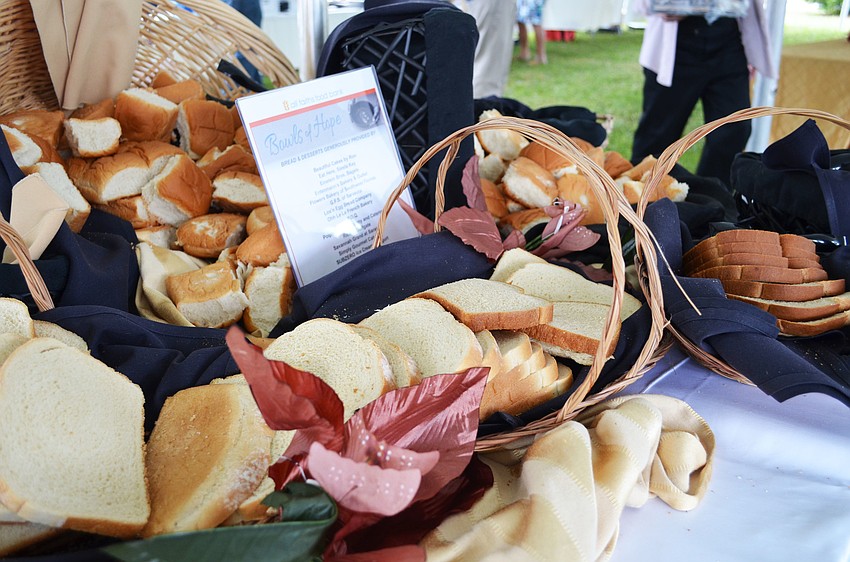 Guests were also served bread for their soup.
