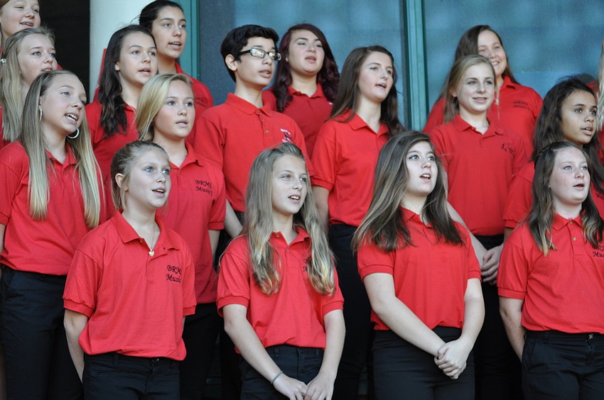 Chorus students sing 'You're a Grand Old Flag.