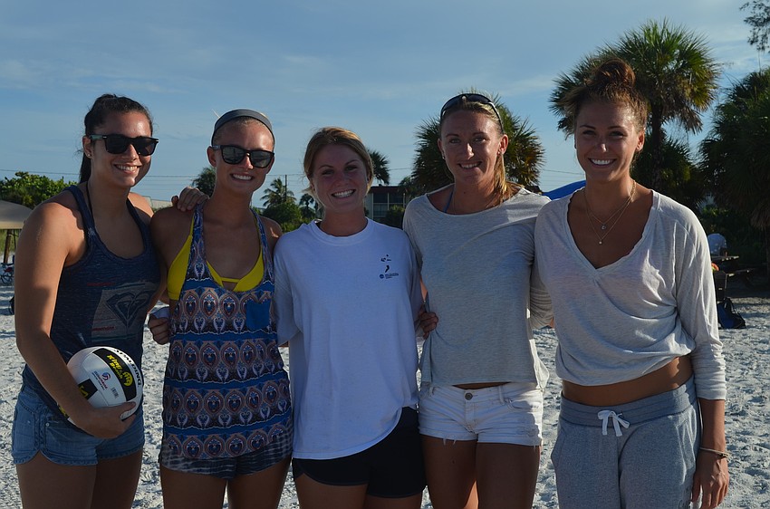 Antia Rodriguez, Becca Conrad, Kim Amerell, Meghan Donovan and Carissa Whalen