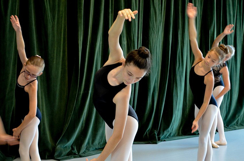Alexia King, Trinity Feikert, Holland Tyson and Natalie Ogden