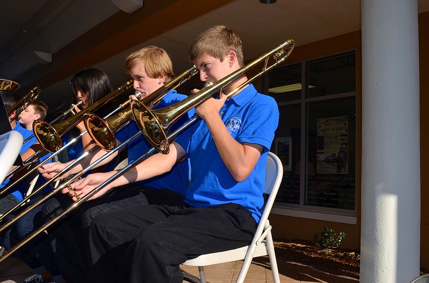 Ryan Ashby and the Nolan Middle band entertain the audience.