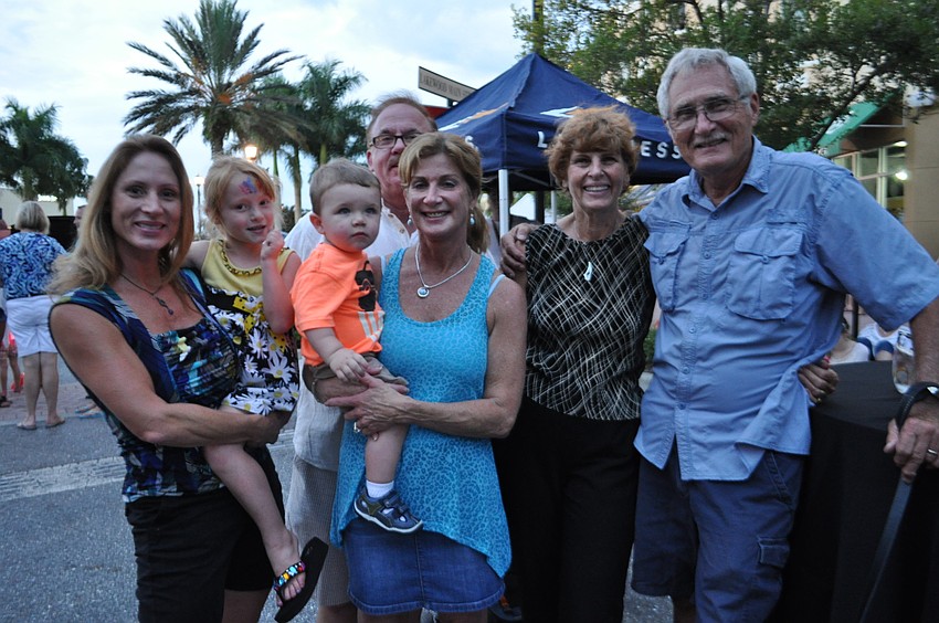 Karen O'Keefe, Jolie Hammond, Butch Ovens, Easton Ovens, Julie Ovens and Barbara and Denny Noto