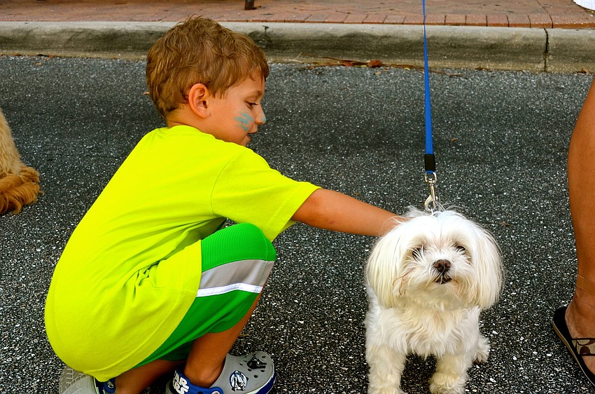 Jacob Minardi makes a new friend, CHloe.