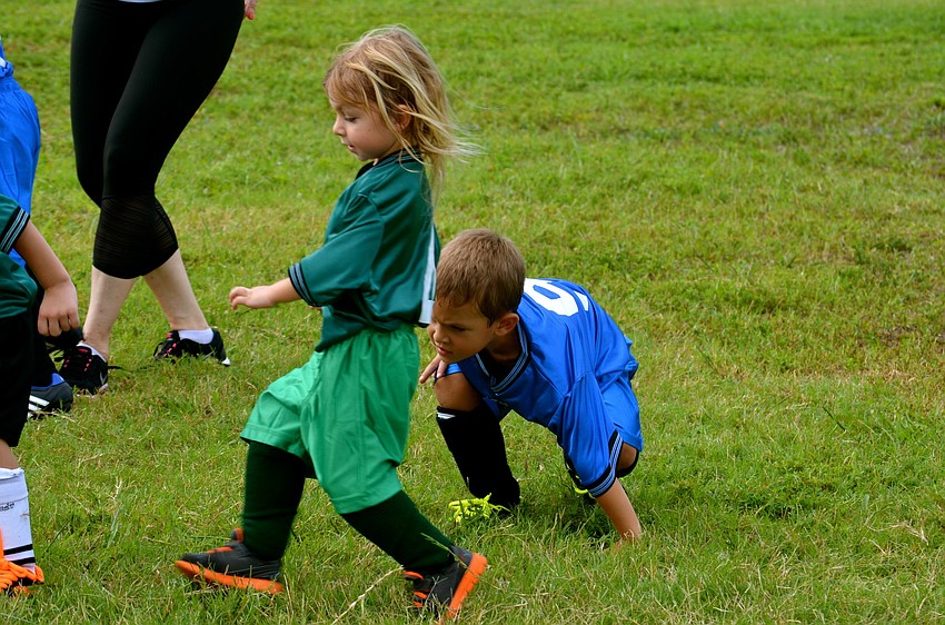 Micah Lifruk speeds down the field.