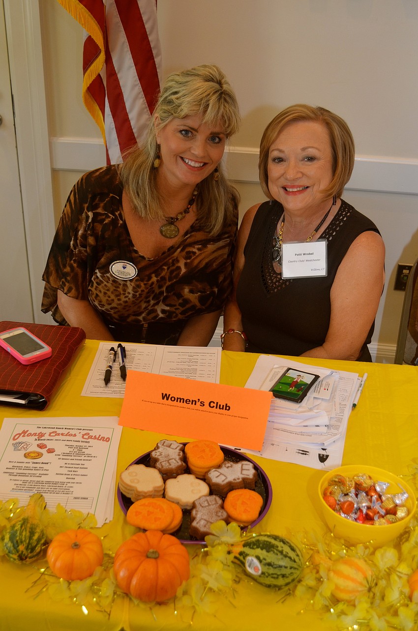 Lakewood Ranch Womenâ€™s Club members Laurie Fox and Patti Wrobel distribute club information