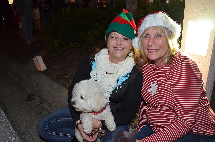 Suzanne Lersch and her cousin Elaine Lersche with Nellie.