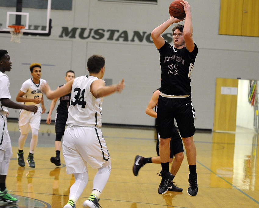 Braden River senior Tyler Dyson attempts a shot in the first half versus rival Lakewood Ranch.