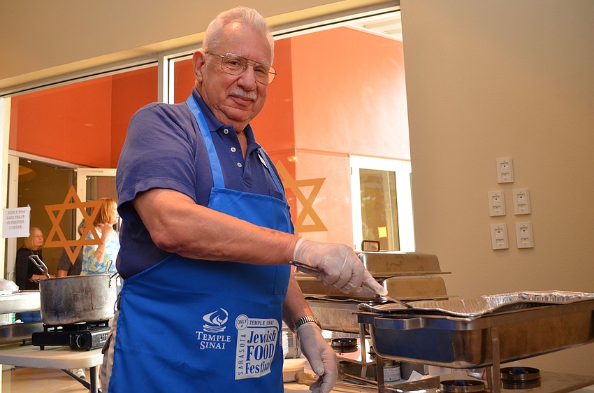 Temple members like Stu Alexander volunteered for the event.