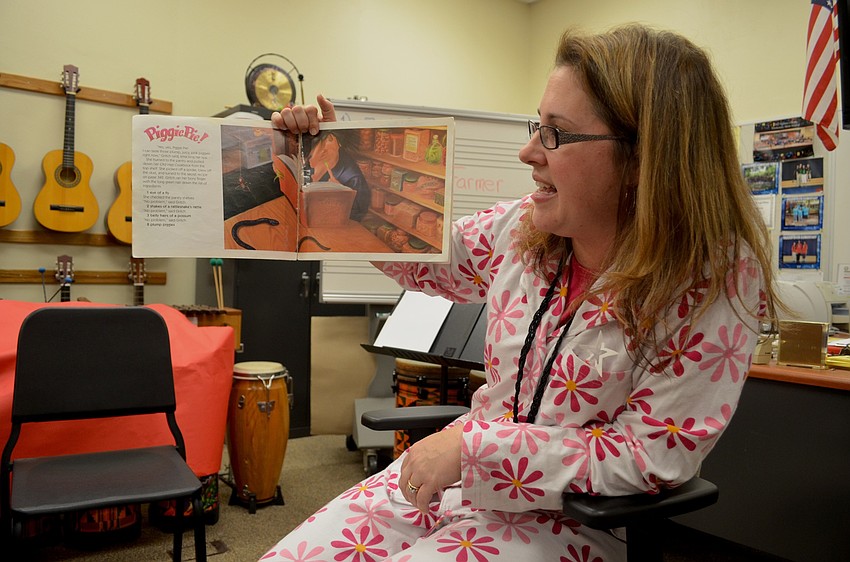 Heather Dragon reads 