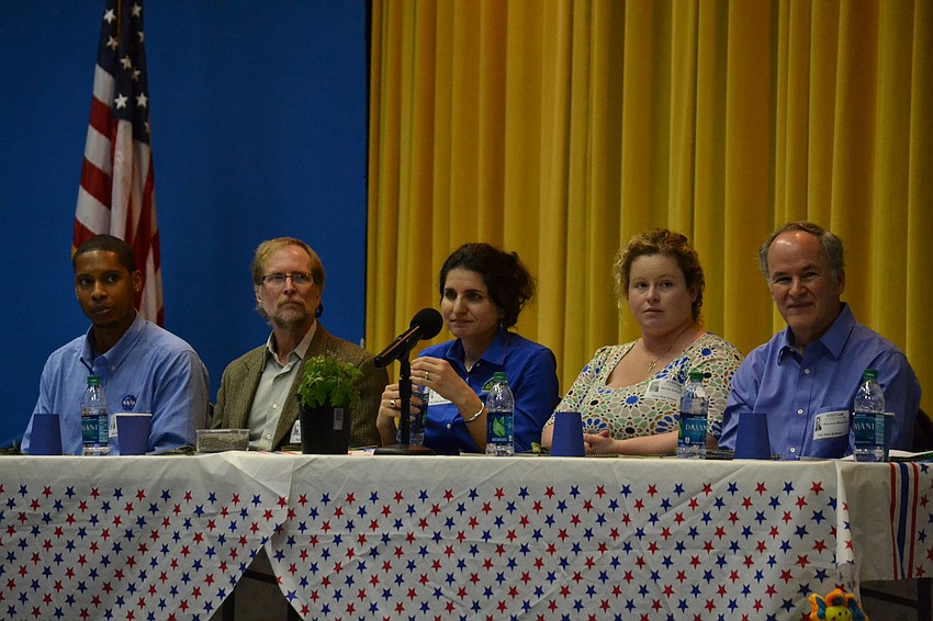 The panel of guests included Matthew Mickens a NASA postdoctoral fellow, Plant Physiologist Gary Stutte, Ph.D, Lead Veggie Scientist Gioia Massa, Ph.D, Veggie Engineer Nicole Dufour and Plant Physiologist Raymond Wheeler, Ph.D.