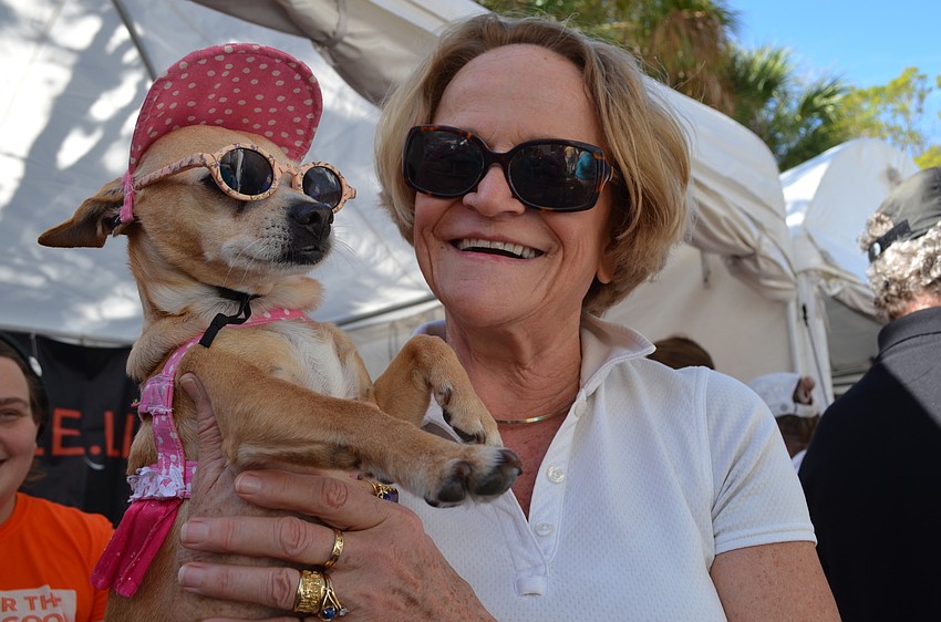 Chino and Linda Child stay cool in their shades.