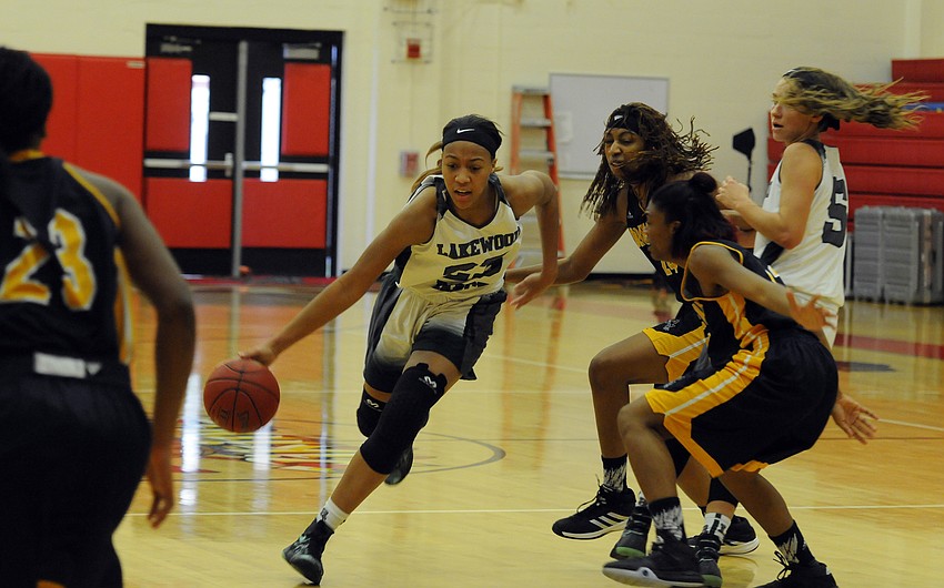 Lakewood Ranch junior forward LaDazhia Williams drives to the basket in the first half.