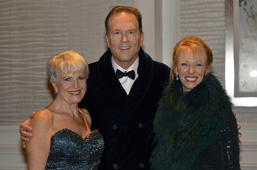 Co-Chair Edie Chaifetz with Congressman Vern and Sandy Buchanan