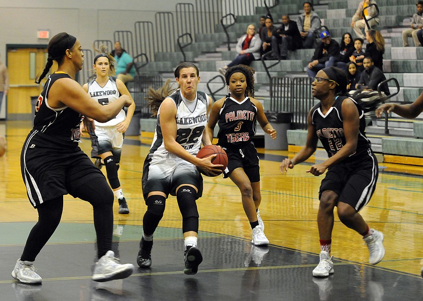 Lakewood Ranch senior Kyra Klarkowski goes up for a shot in the first quarter.