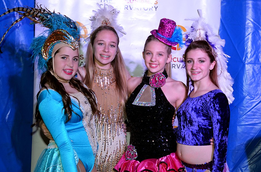 Aundrianna Twigg, Reese Dennis, Dana Habedank and Lila Watkins