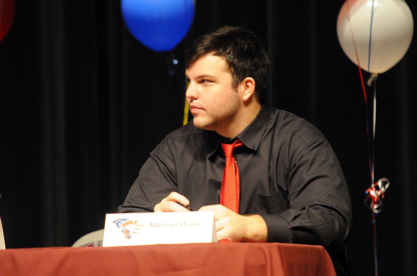 Braden River lineman Michael Walker will attend Palmetto Prep.