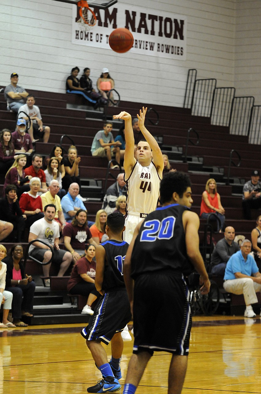 Riverview junior guard AJ Caldwell scored 19 points.