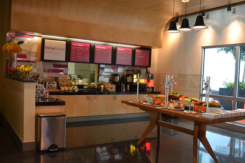 A 24-hour restaurant with sandwiches and quick meals is located on the ground floor.