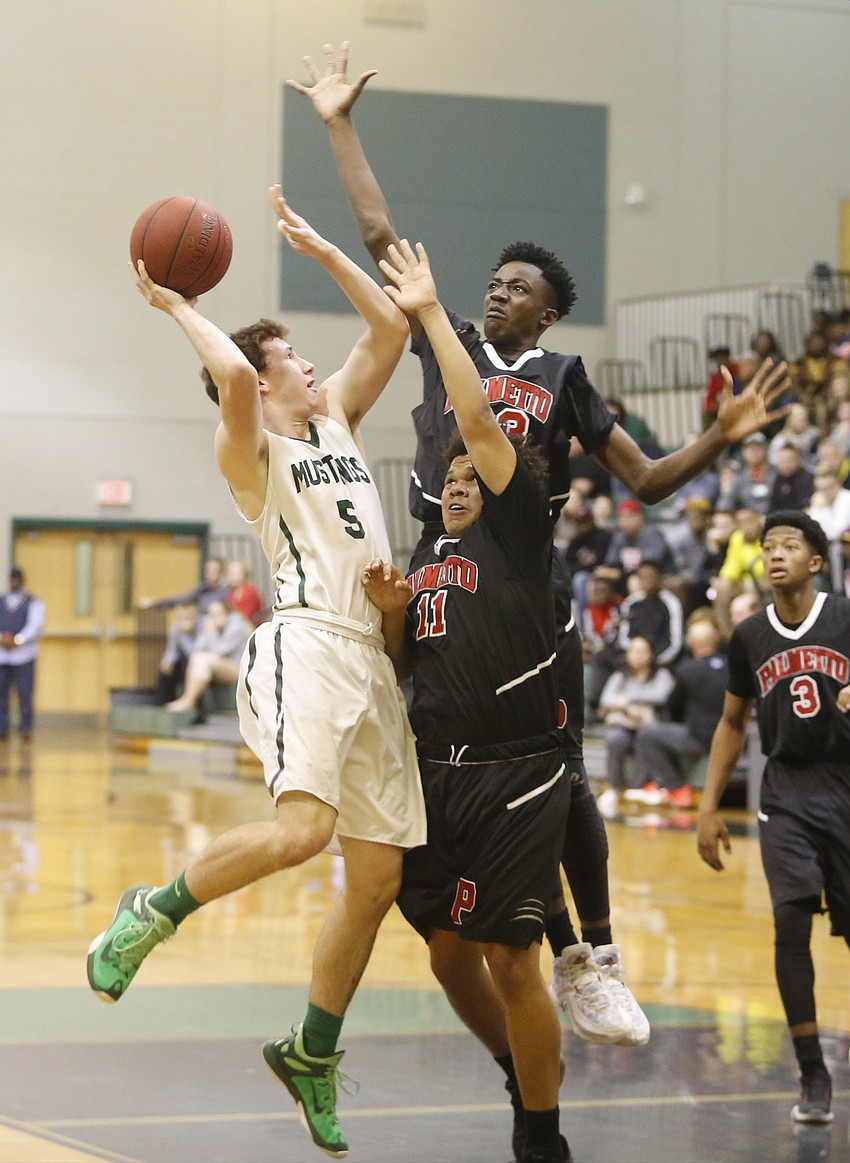 Lakewood Ranch's Sam Hester goes up for a shot in the first half. (Photos courtesy Brian Blanco)