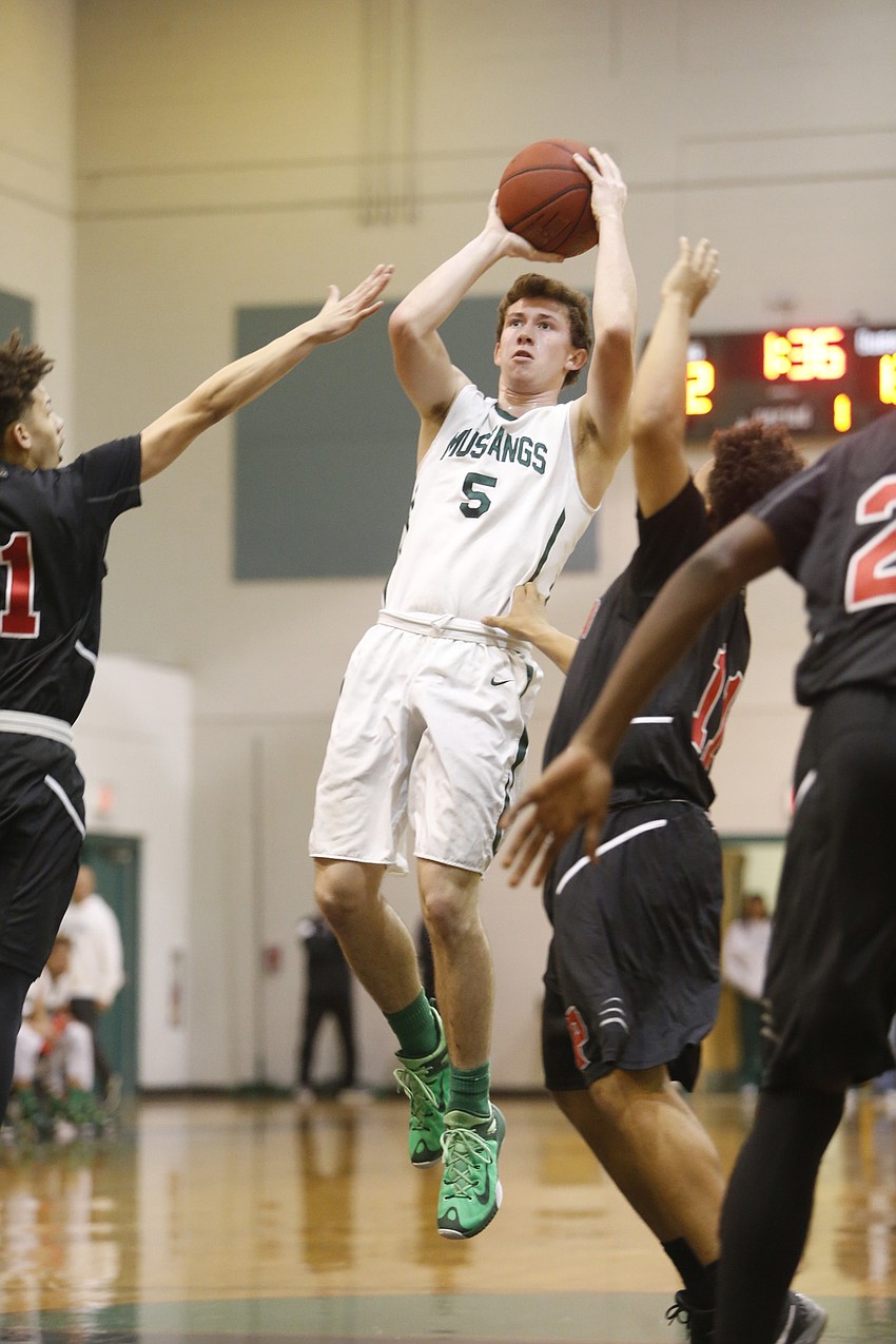 Lakewood Ranch guard Sam Hester finished with 11 points, eight rebounds and three steals.